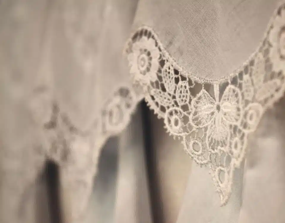 FabricTown_Ultimate Guide to Venezia Lace (for Banner)